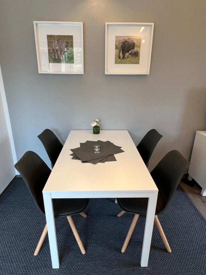 Schwarz Ferienhaus Auszeit Mit Sauna מראה חיצוני תמונה