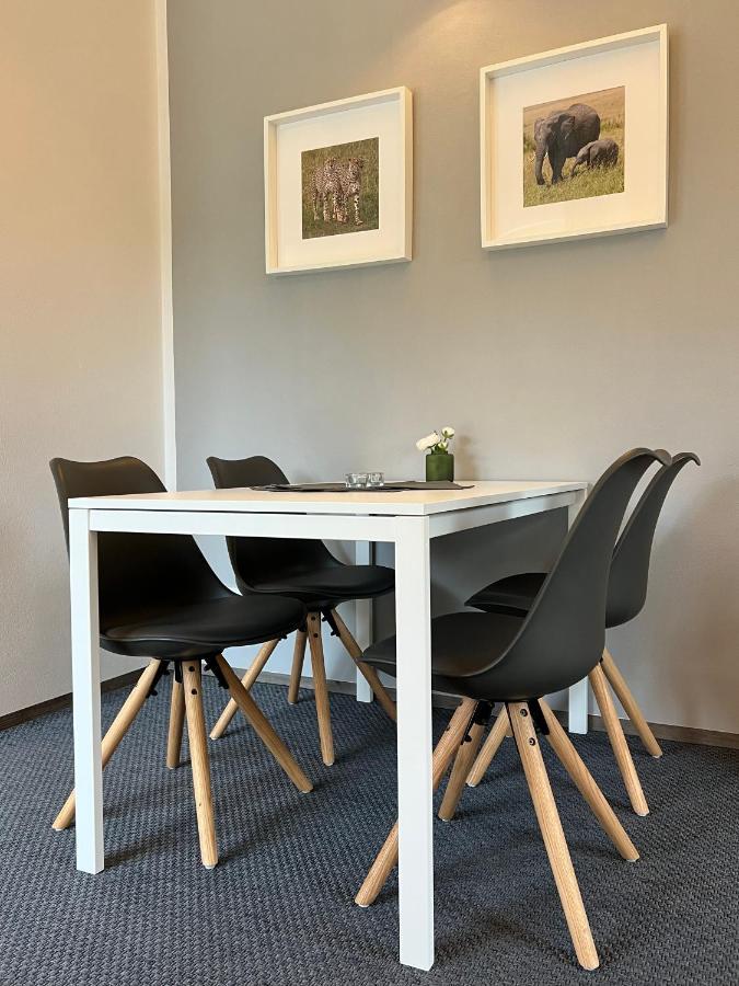 Schwarz Ferienhaus Auszeit Mit Sauna מראה חיצוני תמונה