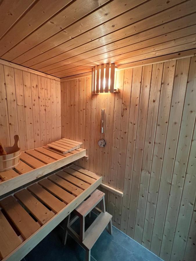 Schwarz Ferienhaus Auszeit Mit Sauna מראה חיצוני תמונה